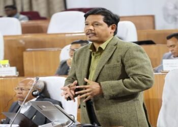 Conrad Sangma’s Fashion Statement: Promoting Meghalaya’s Rich Heritage with Eri Fabric!