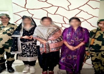 BSF CRACKS DOWN: 4 Bangladeshi Nationals and Indian Tout Nabbed Near Meghalaya Border!