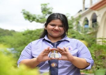 USTM Students Bottle NE’s Natural Essence