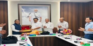 State Makes a Splash: Signs Pact for Rural Water Revolution