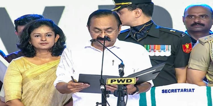 Satheesan takes oath as Keralam CM