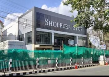 Sale Mode On: Shoppers Stop Slashes 50% Across Premium Rack