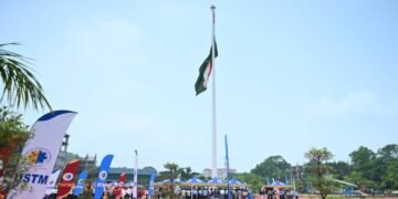 USTM Hoists Hills’ First 150-ft Tricolour