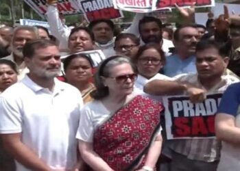 Logjam in Parliament: Oppn Demands Pradhan’s Ouster