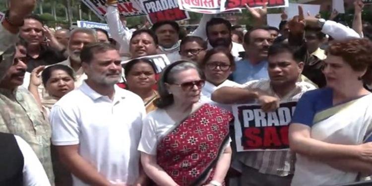 Logjam in Parliament: Oppn Demands Pradhan’s Ouster