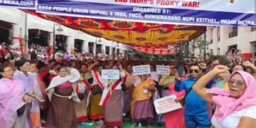 Naga, Meitei Groups Hold Joint Sit-In at Khwairamband, Seek Justice