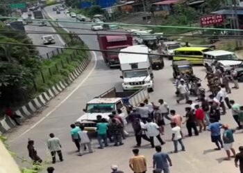 Jorabat blockade enters Day 2, Guwahati-Shillong road choke