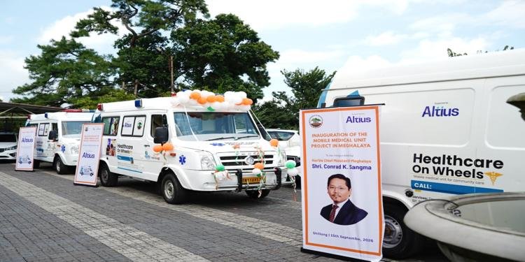Doctor At Your Doorstep: CM Rolls Out 3 Mobile Clinics