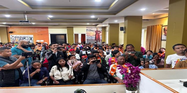 Jaintia Heavyweight Joins BJP: Ex-MLA Draison Brings 200-Strong Army