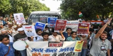 Massive protest in Delhi against CEC